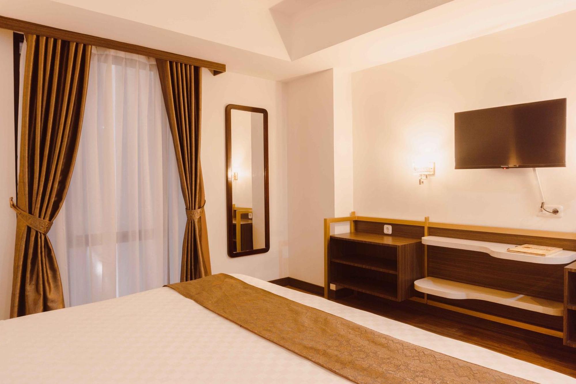 Fahira Hotel Syariah Bukittinggi Zewnętrze zdjęcie